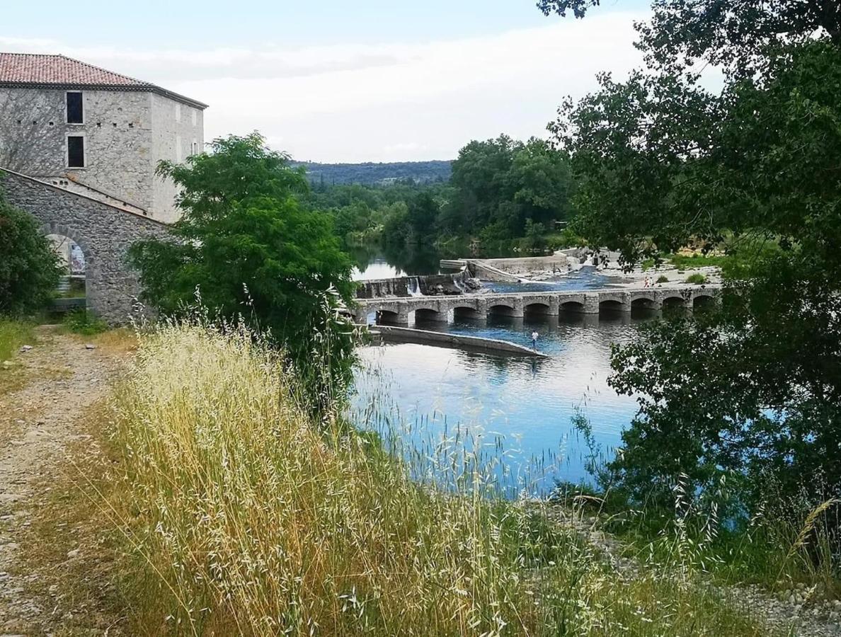 Hebergements Des Posas Sampzon Екстер'єр фото